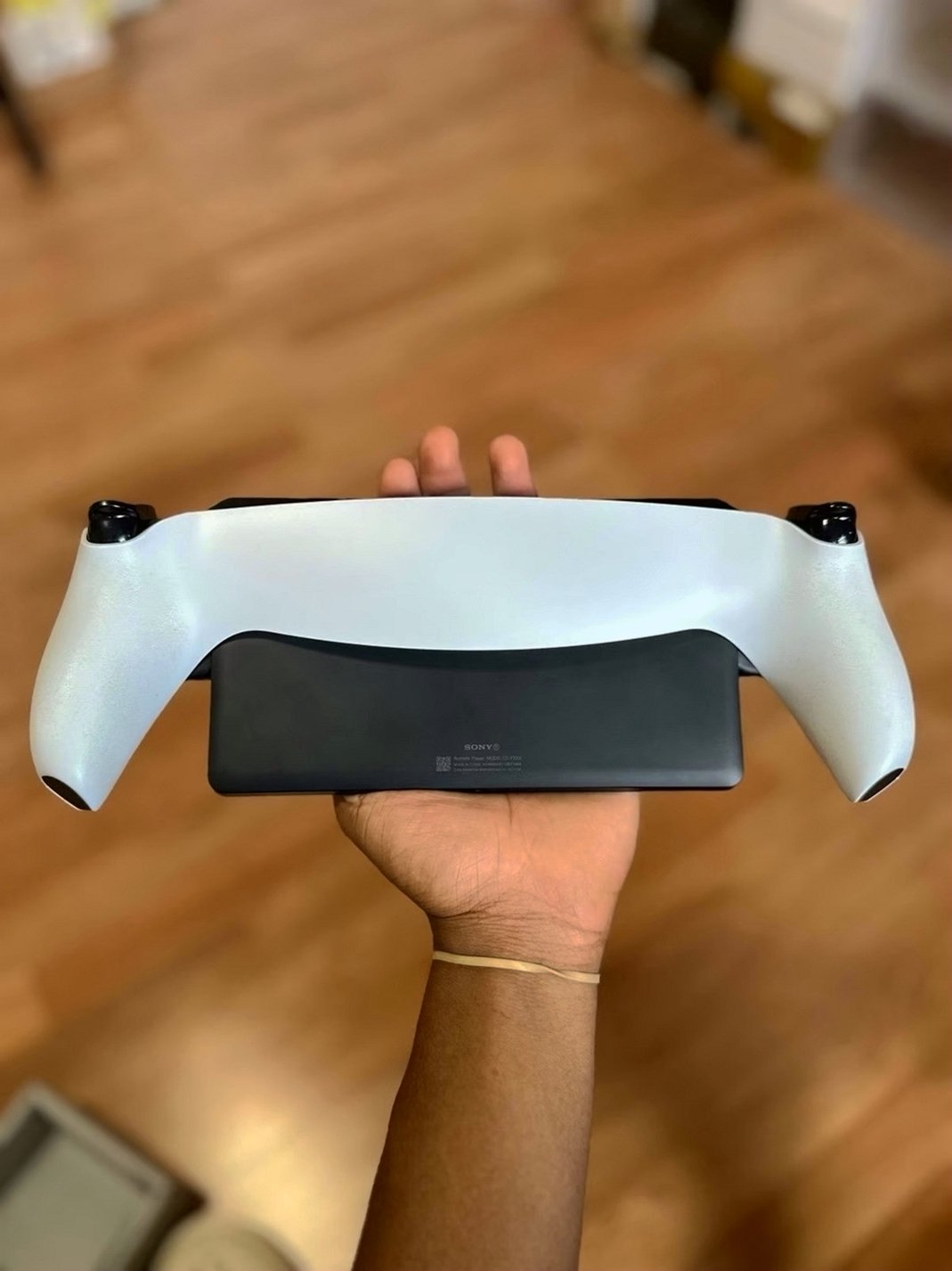 Sony PlayStation Portal Remote Player 3K61 White - Used image 2