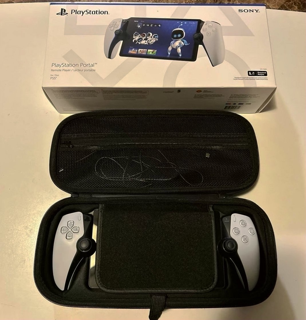 Sony PlayStation Portal Remote Player 5N58 Used