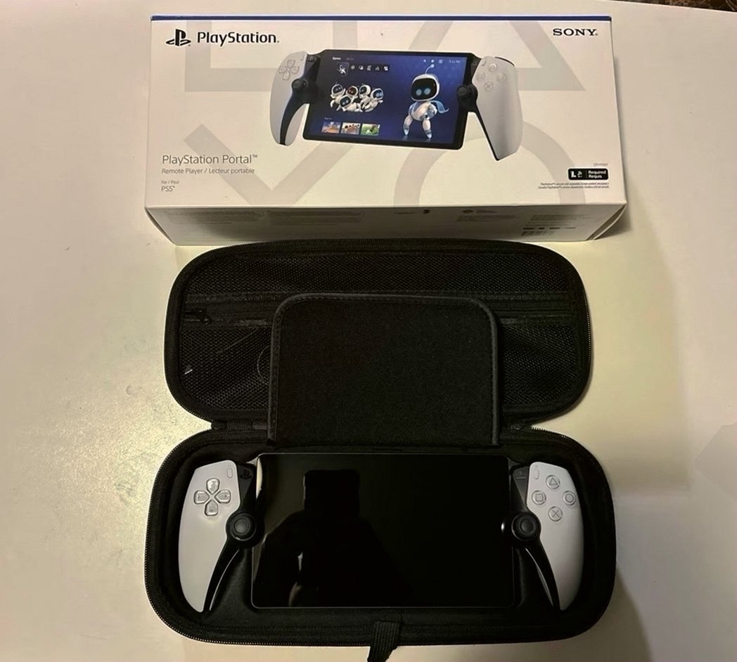 Sony PlayStation Portal Remote Player 5N58 Used image 2