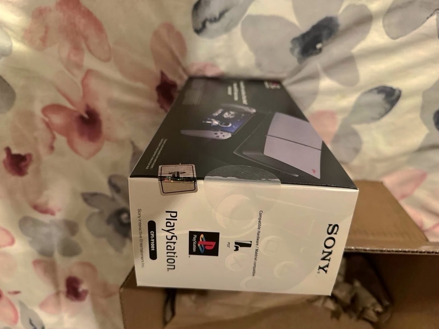 Sony PlayStation Portal 30th Anniversary Limited Edition 2N63 - Used image 4