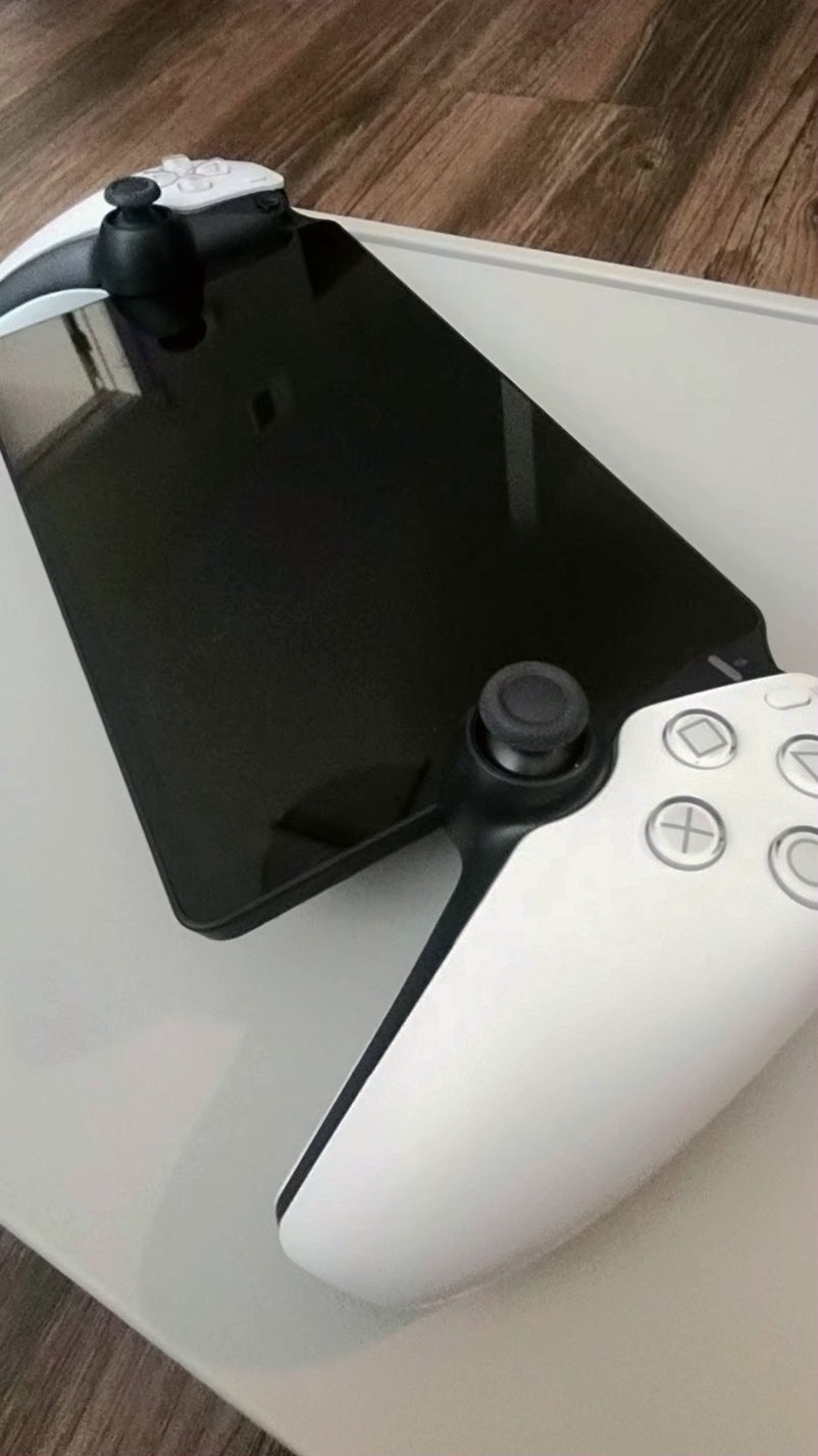 Sony PlayStation Portal Remote Player 1J97 - Used image 4