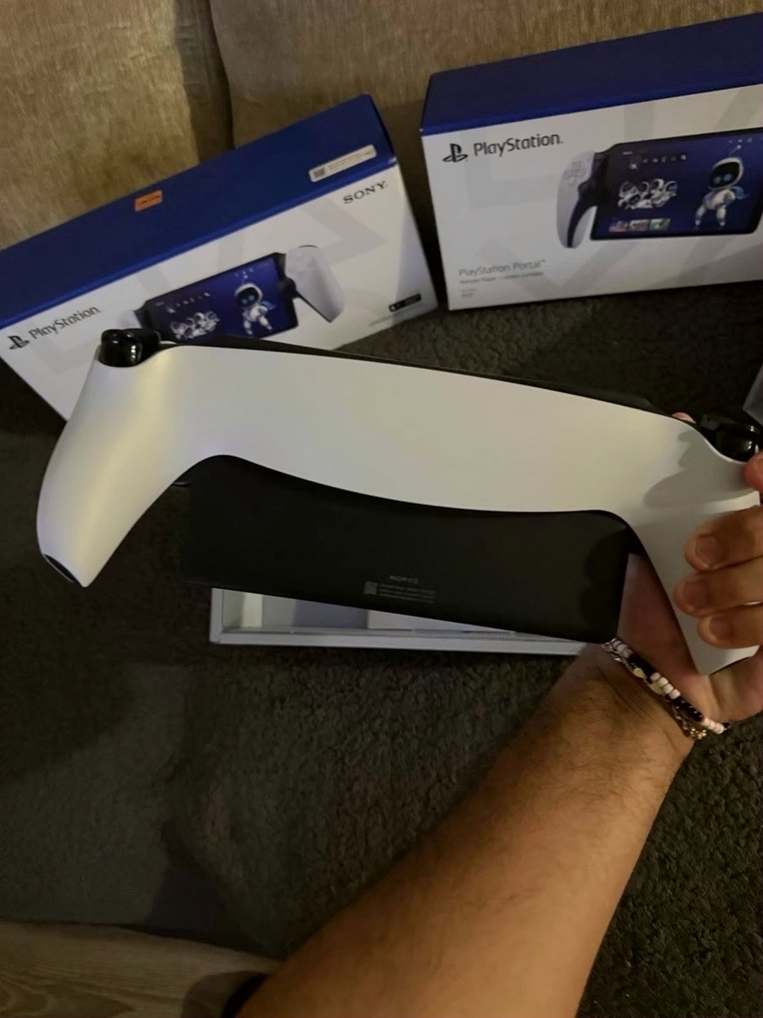 Sony PlayStation Portal 2L88 Used - Unlocked image 4