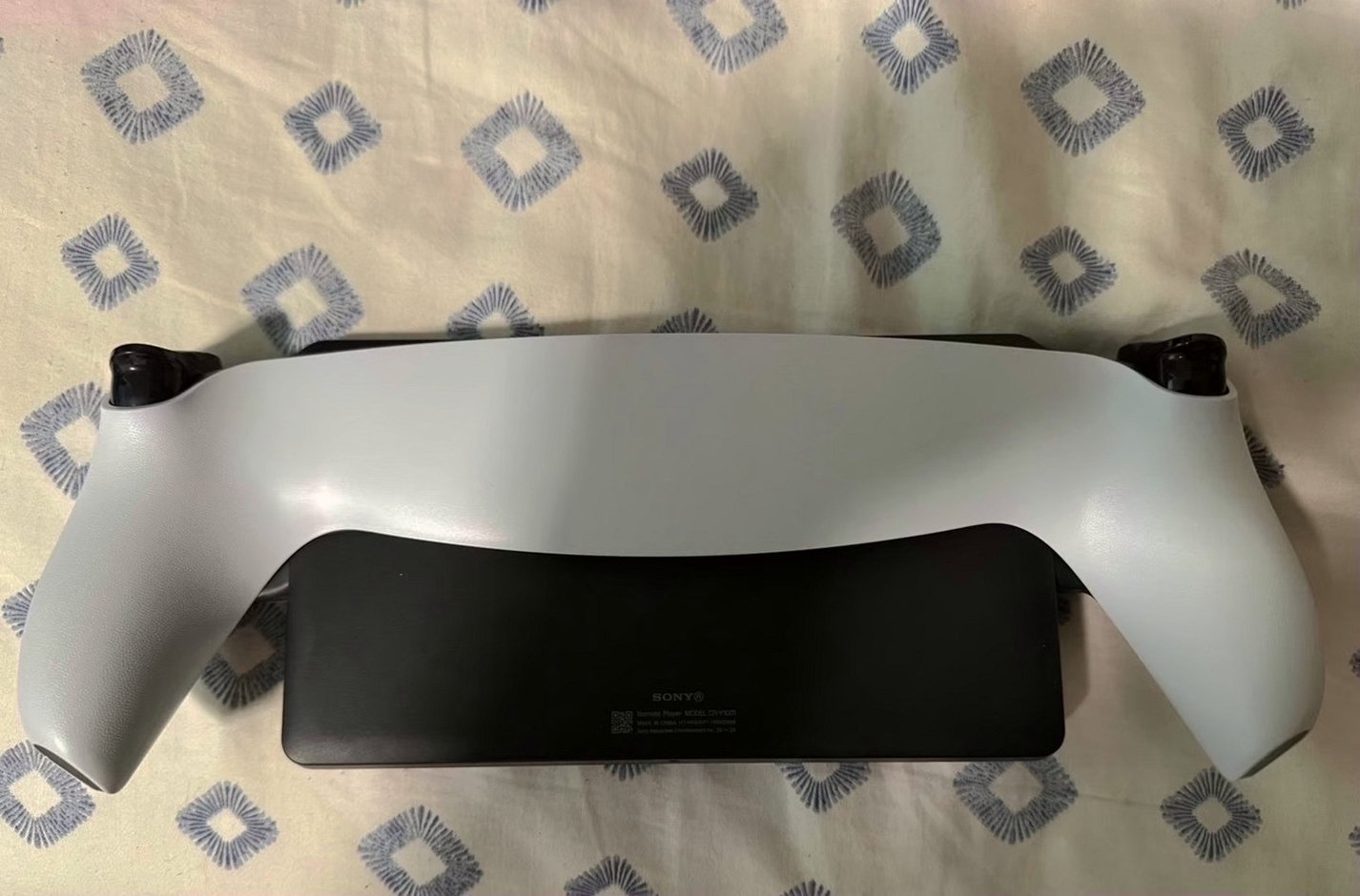 Sony PS Portal 7W89 White with Case - Used image 4