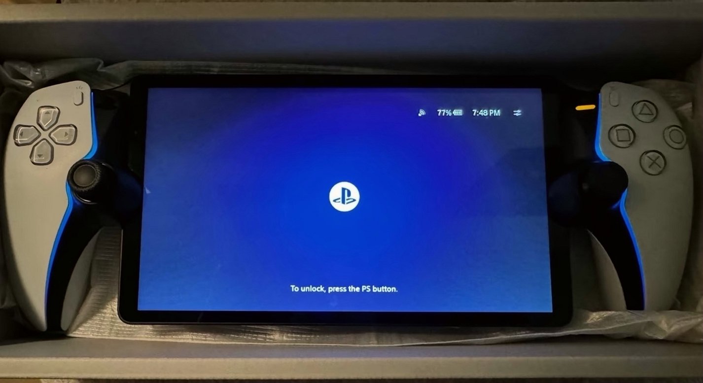 Sony PlayStation Portal Remote Player - Like New image 3