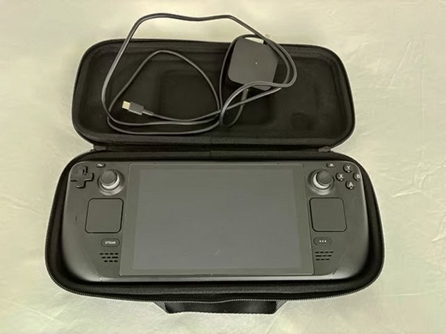 Valve Steam Deck 256GB + 128GB MicroSD - Used image 2