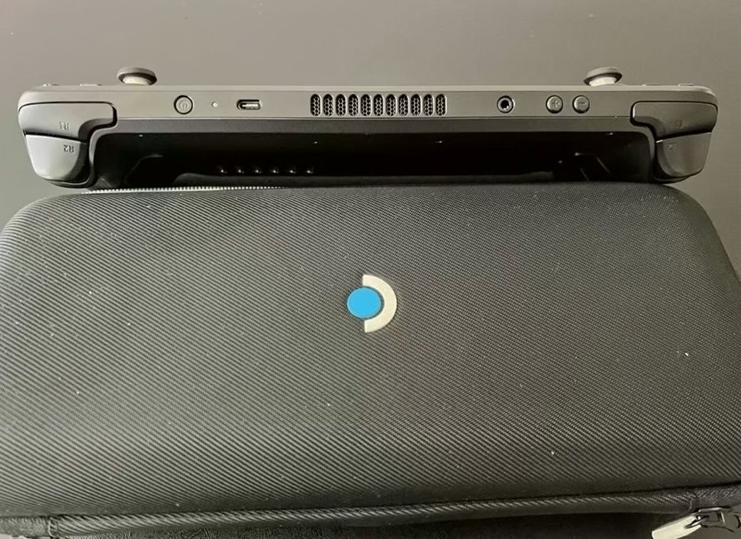 Valve Steam Deck 512GB with 128GB MicroSD Unlocked - Used image 2