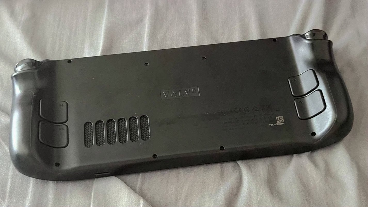 Valve Steam Deck 512GB LCD with Dock Unlocked - Used image 2
