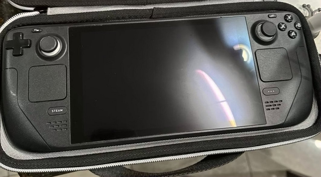 Valve Steam Deck 512GB LCD + 1TB Micro SD - Used image 4