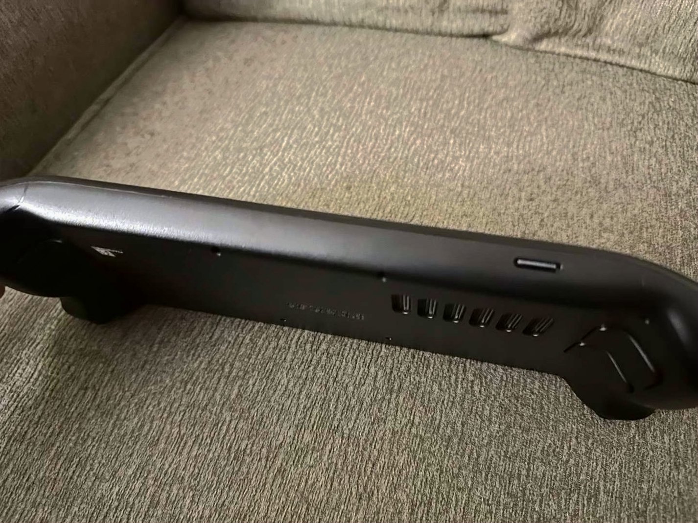 Valve Steam Deck 512GB LCD with Dbrand Grip Case - Used image 3