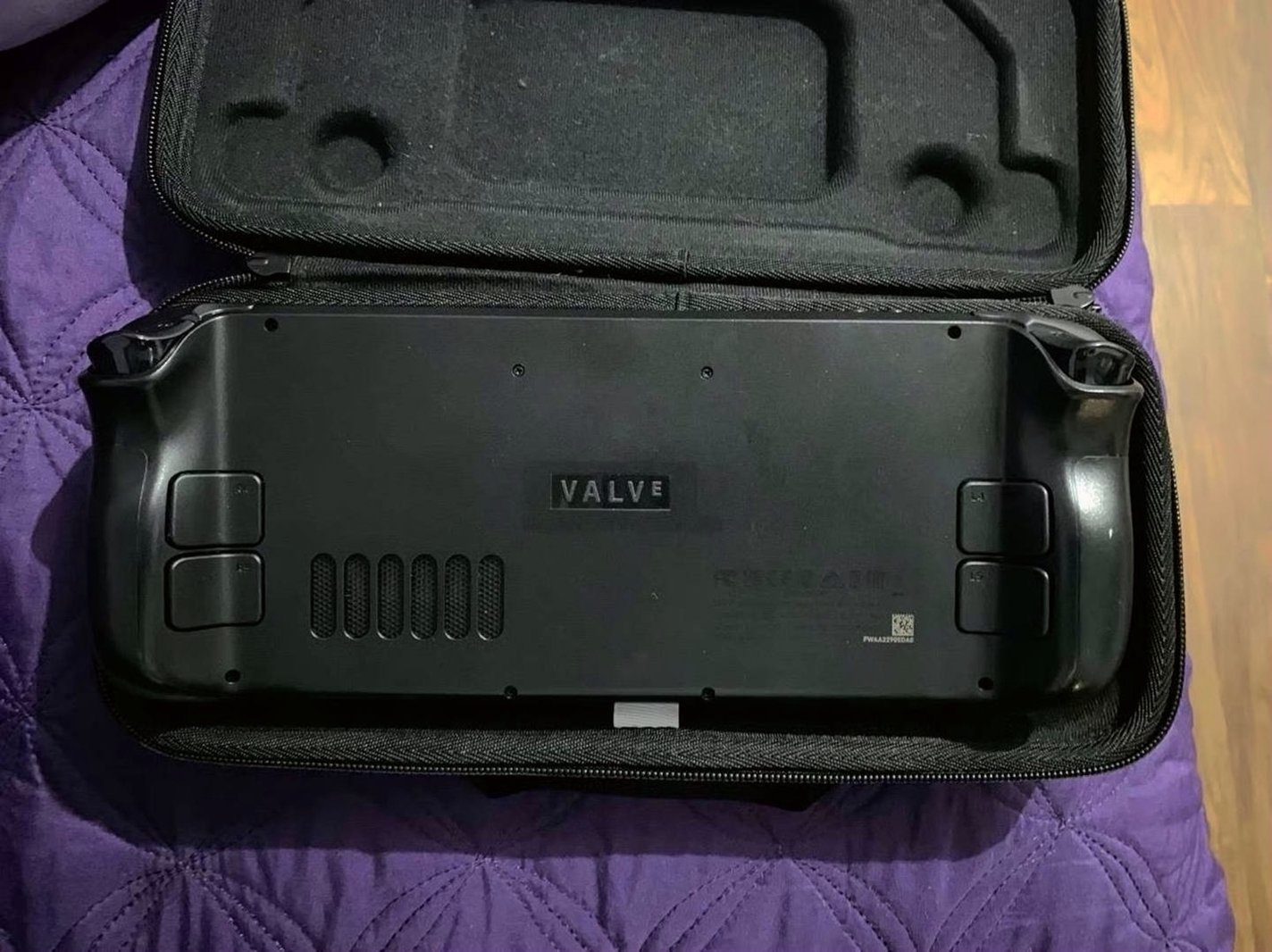 Valve Steam Deck 1A31 256GB - Used image 3