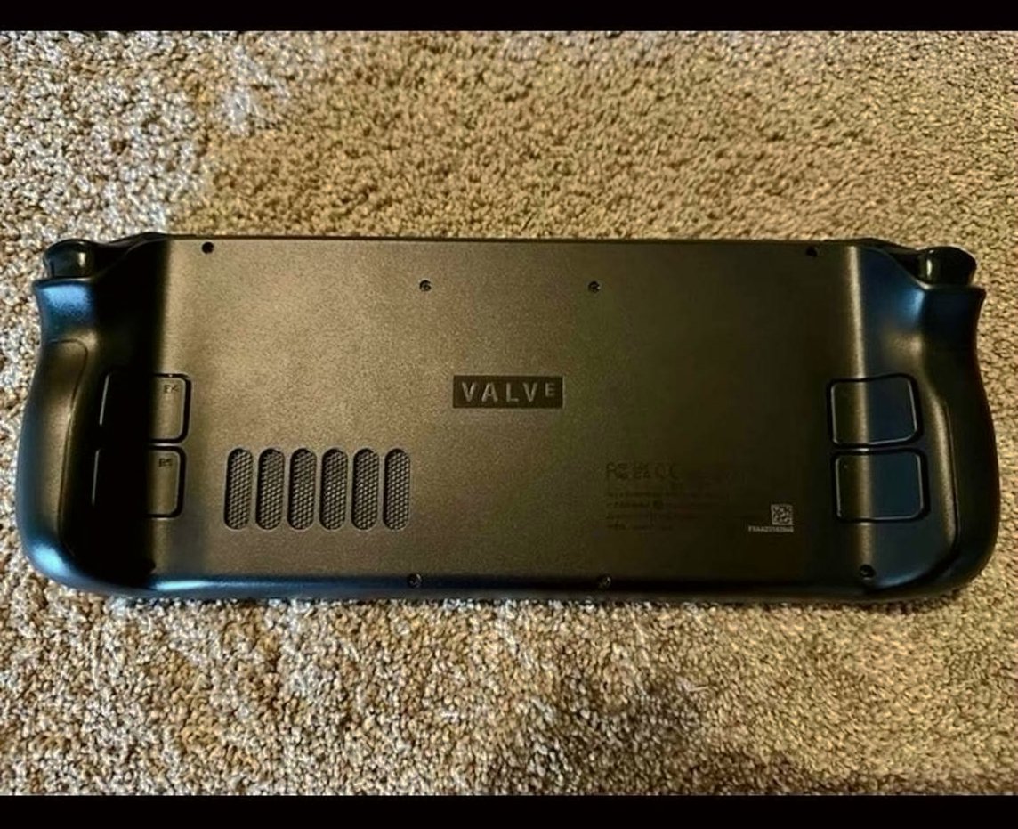 Valve Steam Deck 256GB Unlocked - Used image 3