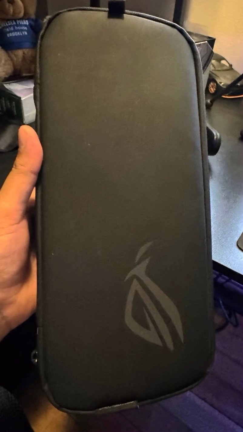 ASUS ROG Ally 7" 120Hz FHD 1080p Gaming Handheld Unlocked - Used image 2