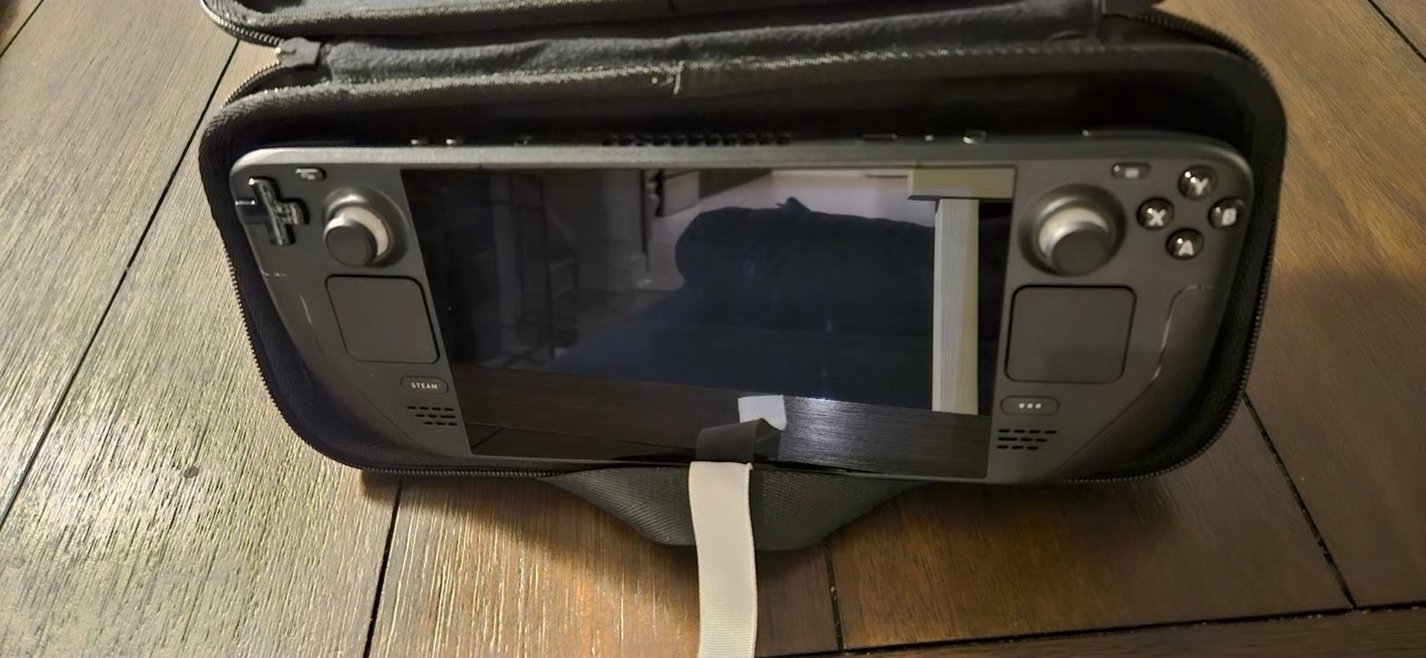 Valve Steam Deck 256GB LCD Unlocked - Used image 5