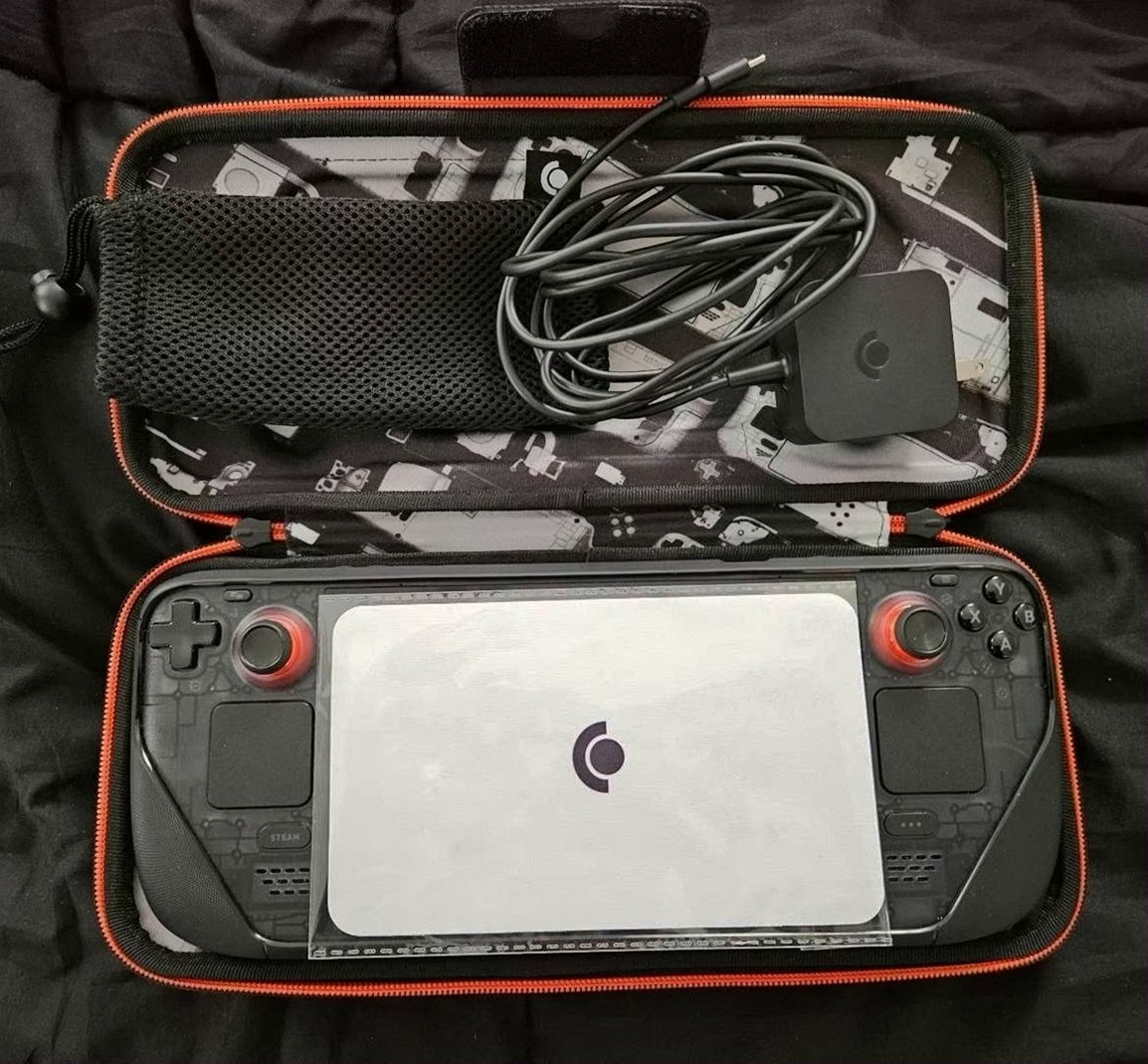 Valve SteamDeck OLED Limited Edition 1TB Unlocked - Used image 2