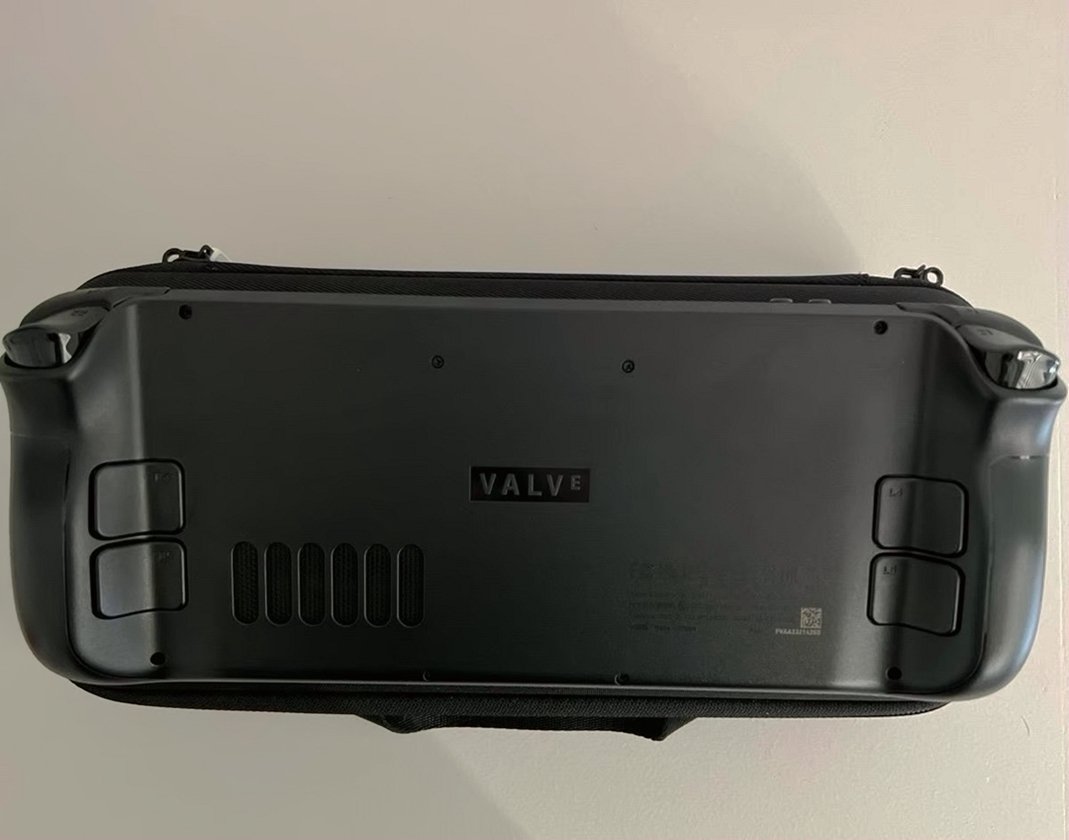 Valve Steam Deck 6U85 256GB Black Used image 3