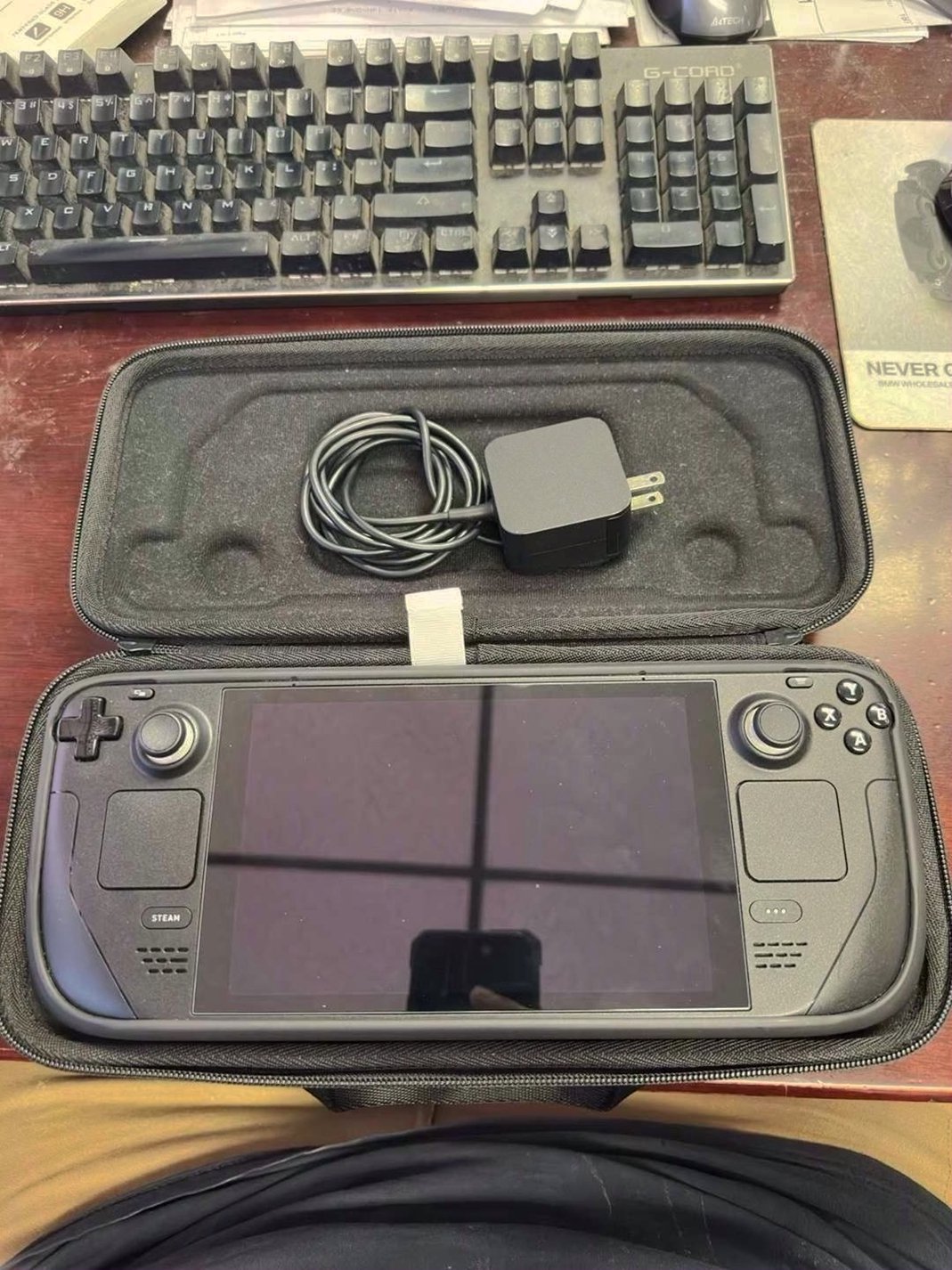 Valve Steam Deck 256GB LCD + 1TB Micro SD Card - Used