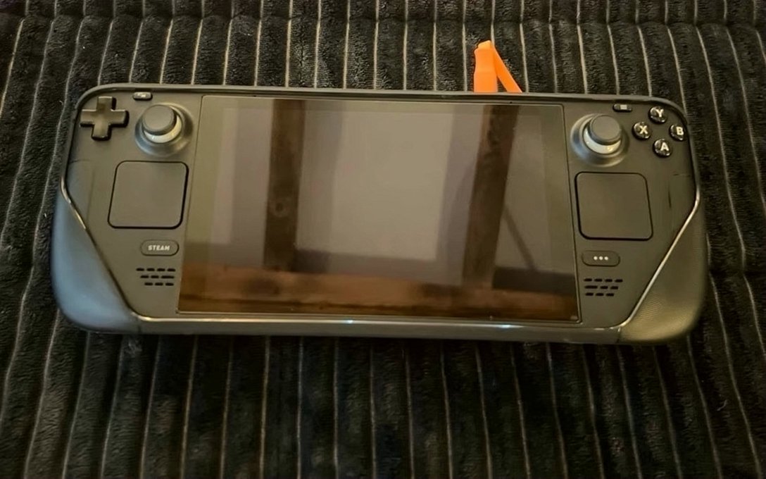 Valve Steam Deck 512GB Handheld Console Used image 3