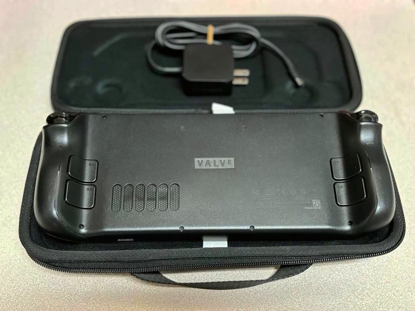 Valve Steam Deck LCD 64GB /w 512GB MicroSD - Used image 2