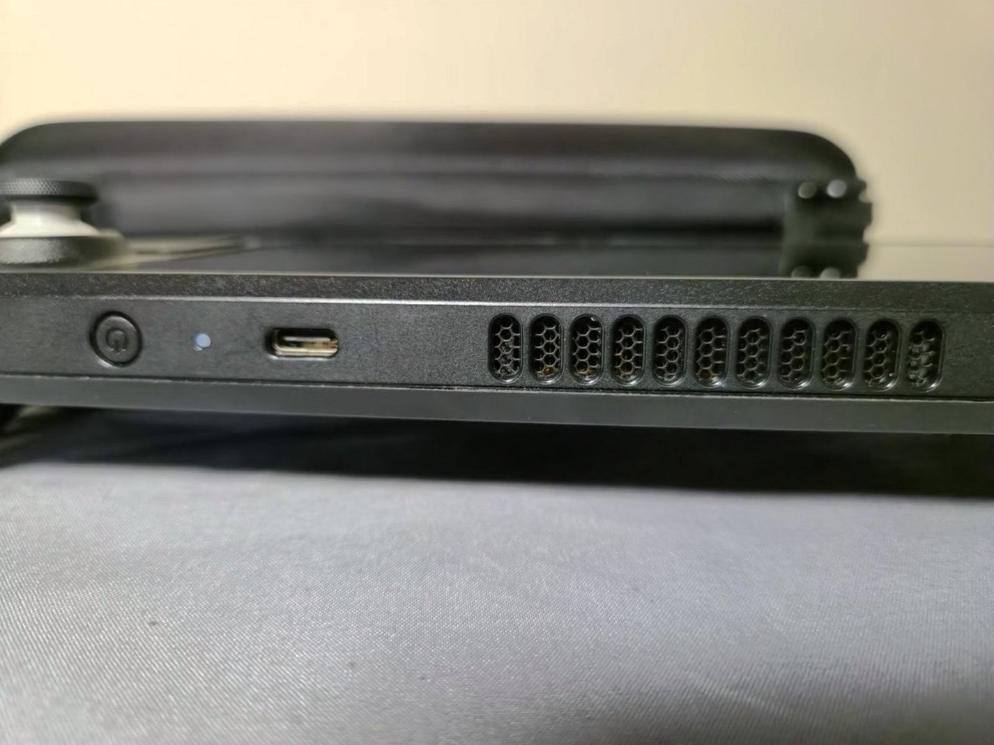 Valve Steam Deck 64GB LCD Unlocked - Used image 4