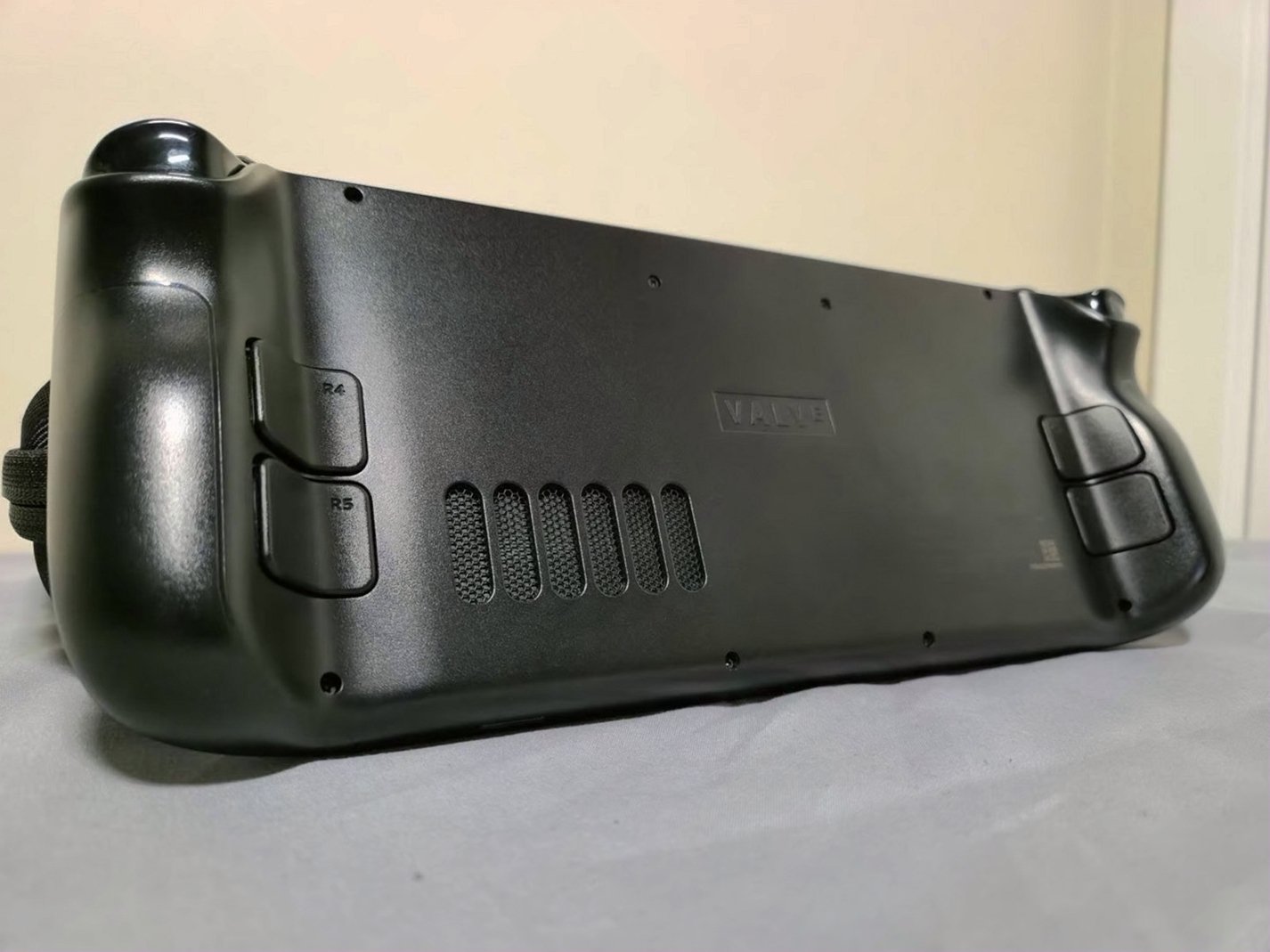 Valve Steam Deck 64GB LCD Unlocked - Used image 5