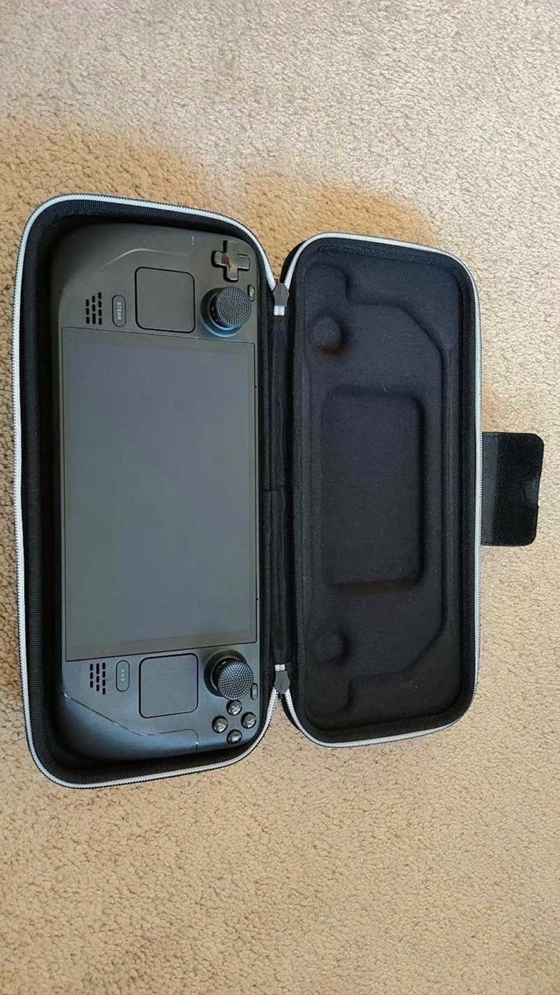 Valve Steam Deck OLED 1TB Black Unlocked - Used image 4