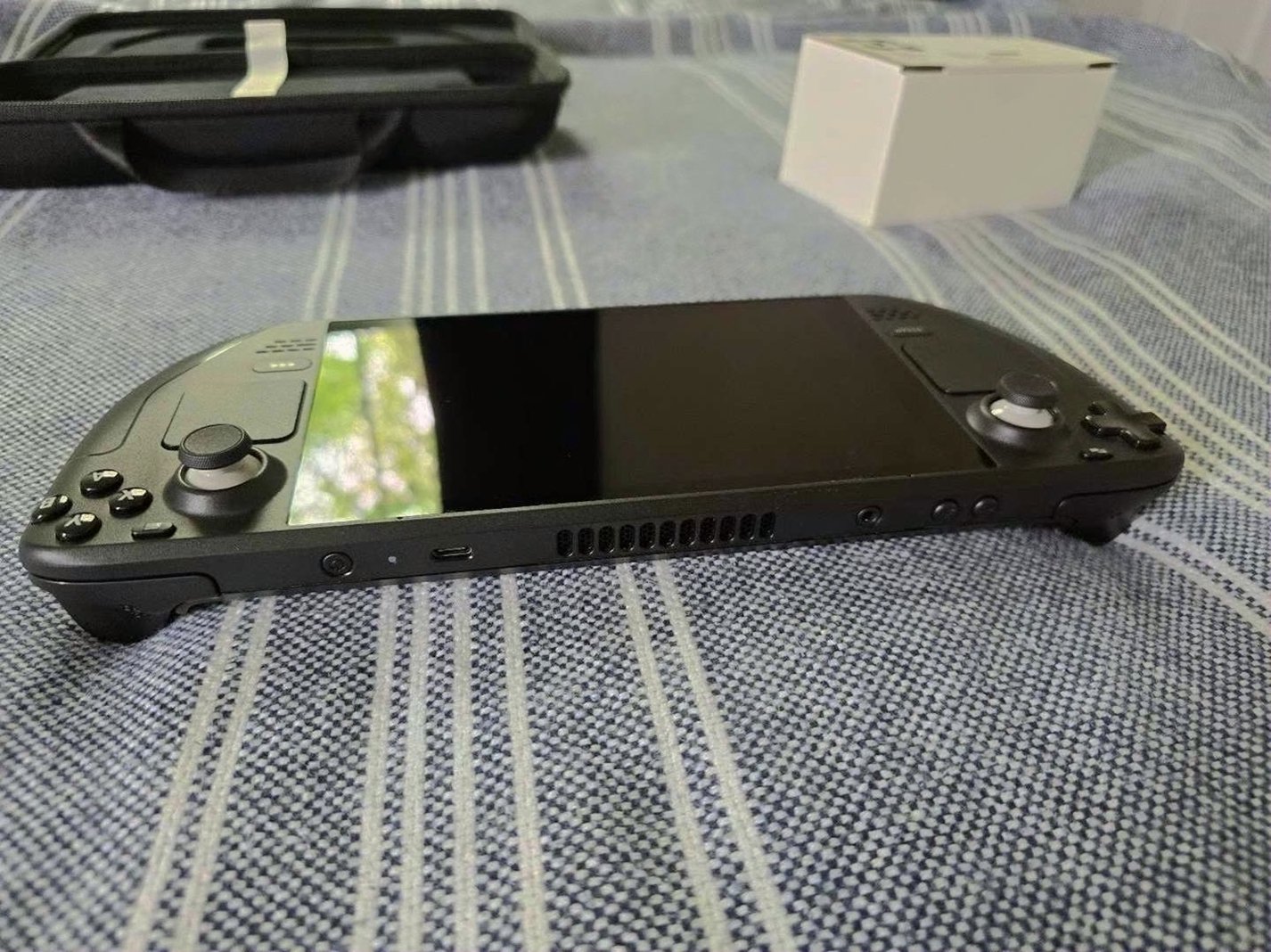 Valve Steam Deck 256GB - Used image 3