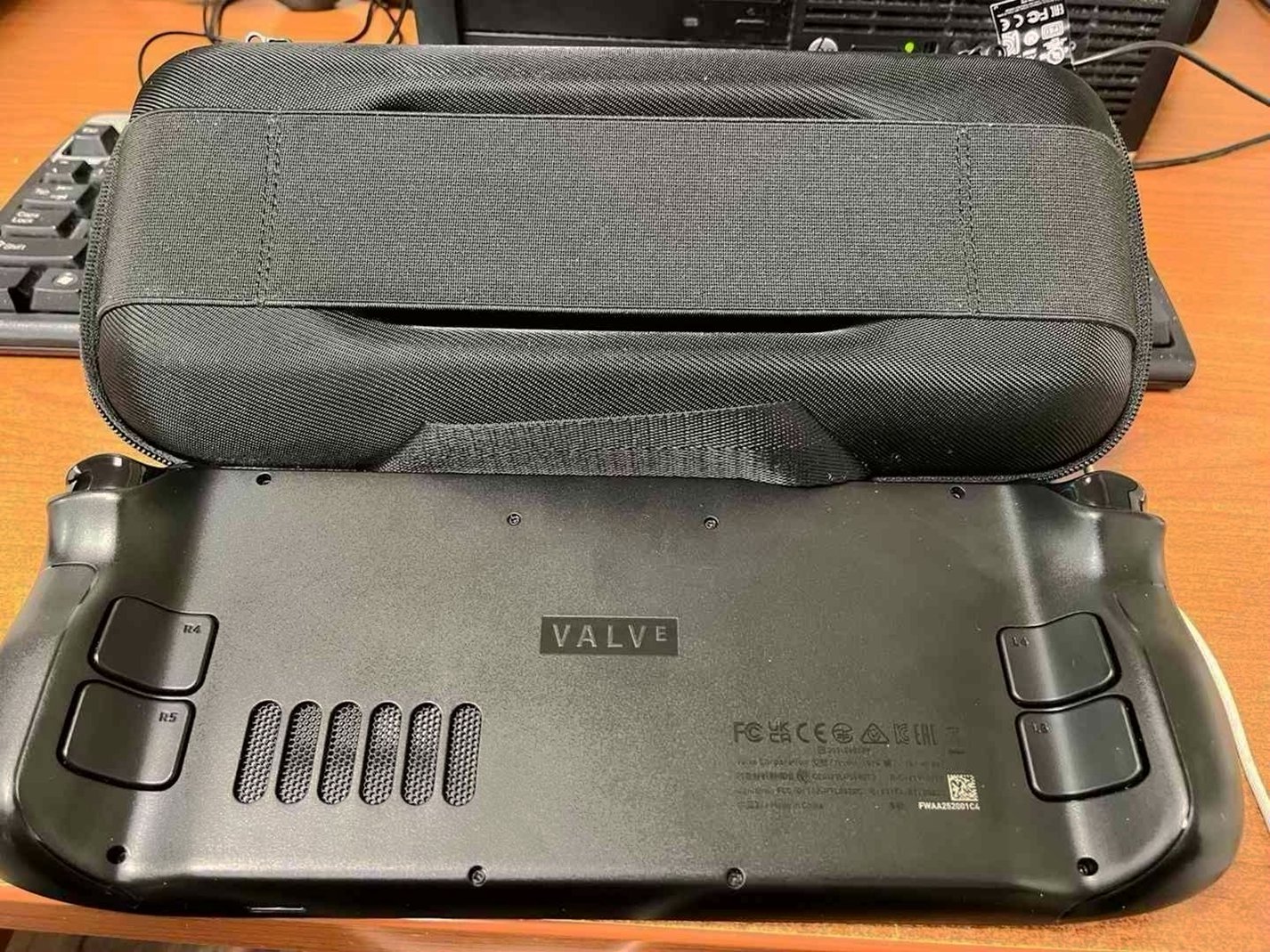 Valve Steam Deck 256GB LCD - Used image 3