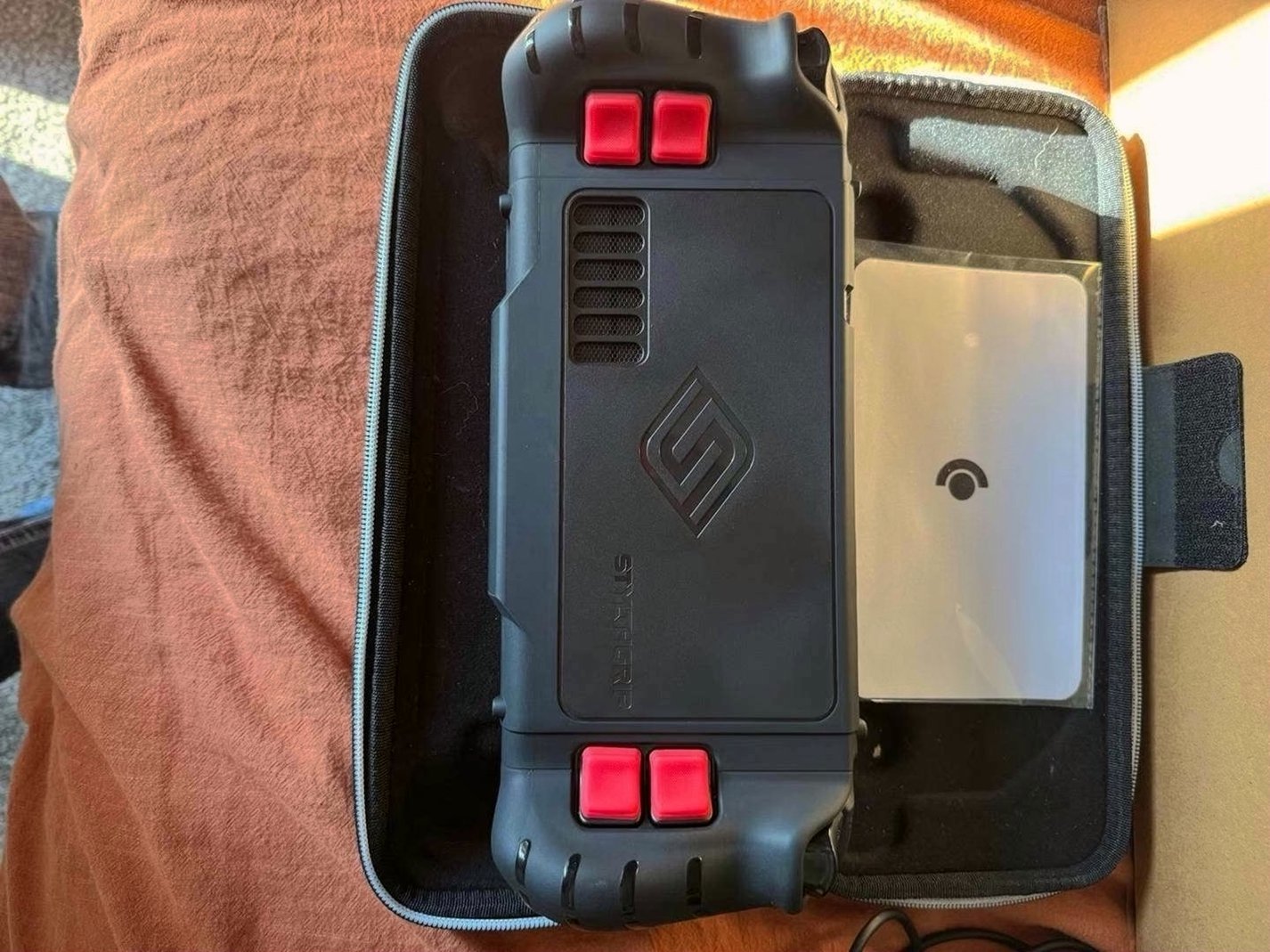 Valve Steam Deck OLED 1TB 2X68 - Used image 2