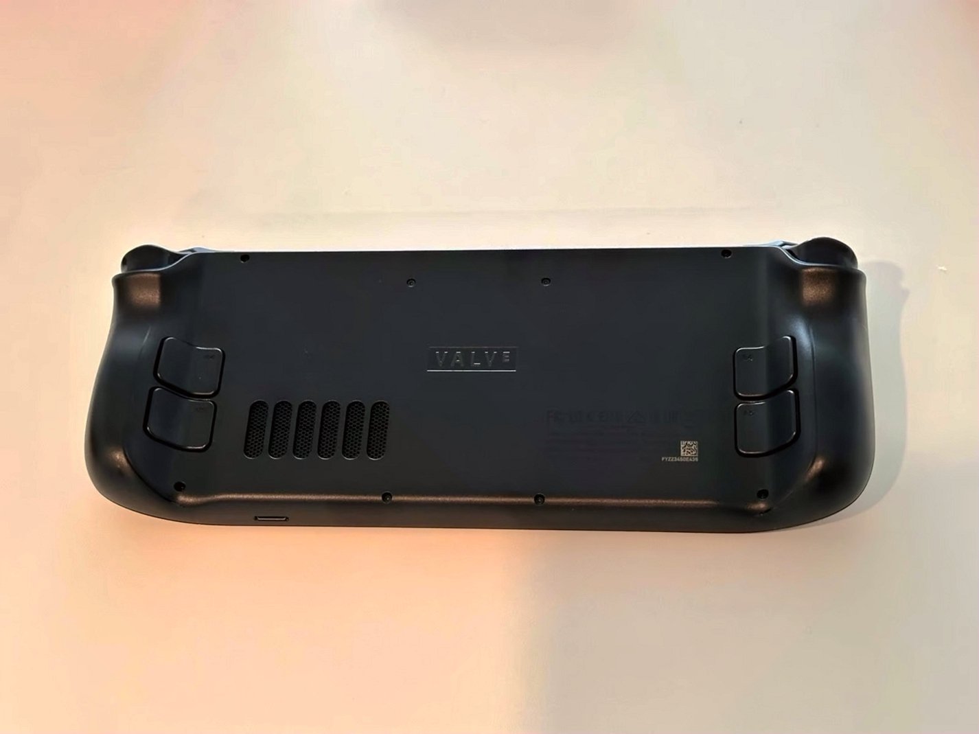 Valve Steam Deck OLED 1TB Black Unlocked - Used image 3