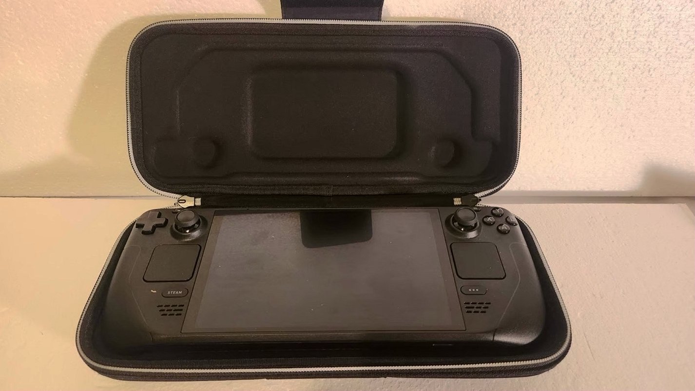 Valve Steam Deck OLED 1TB Unlocked - Used image 4