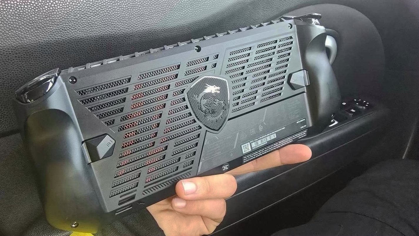 MSI Claw 135H Unlocked - Used image 2
