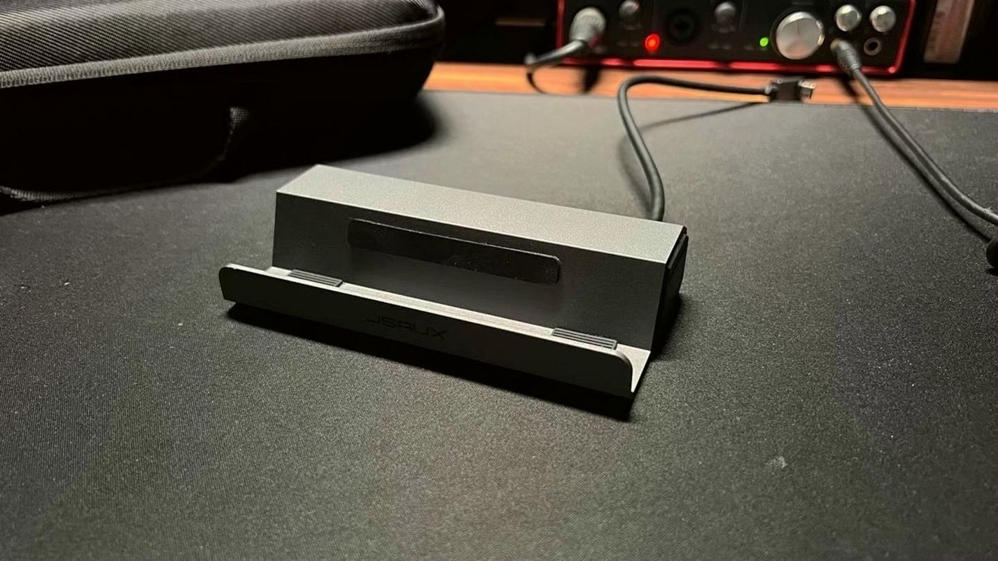 Valve Steam Deck 256GB + 512GB SD Card Unlocked - Used image 5