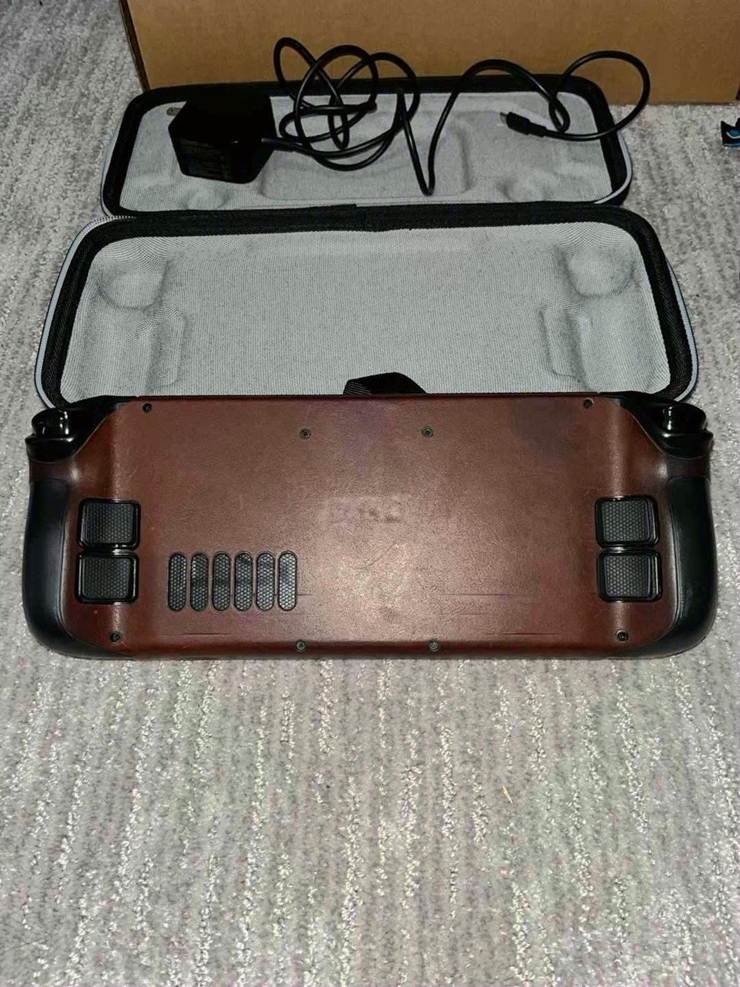 Valve Steam Deck 512GB Brown Leather Used image 3