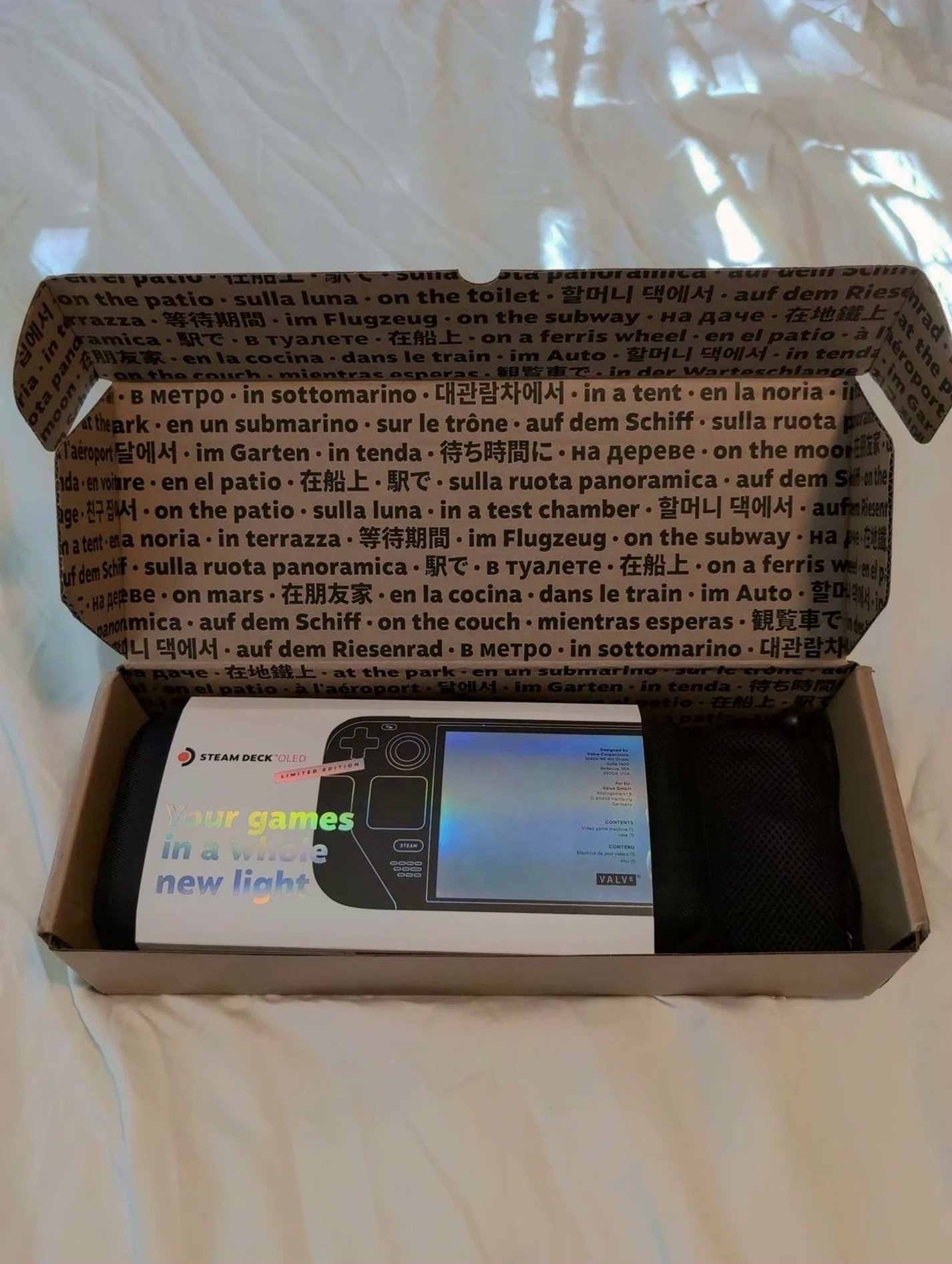 Valve Steam Deck 1TB OLED Limited Edition - Used image 2