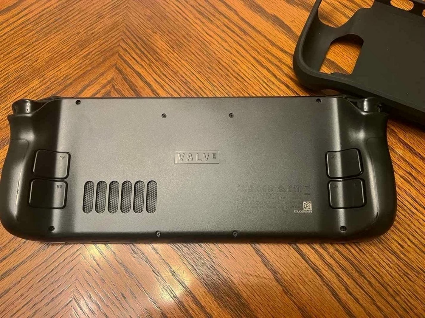 Valve Steam Deck 1TB SSD 6T82 Unlocked - Used image 3
