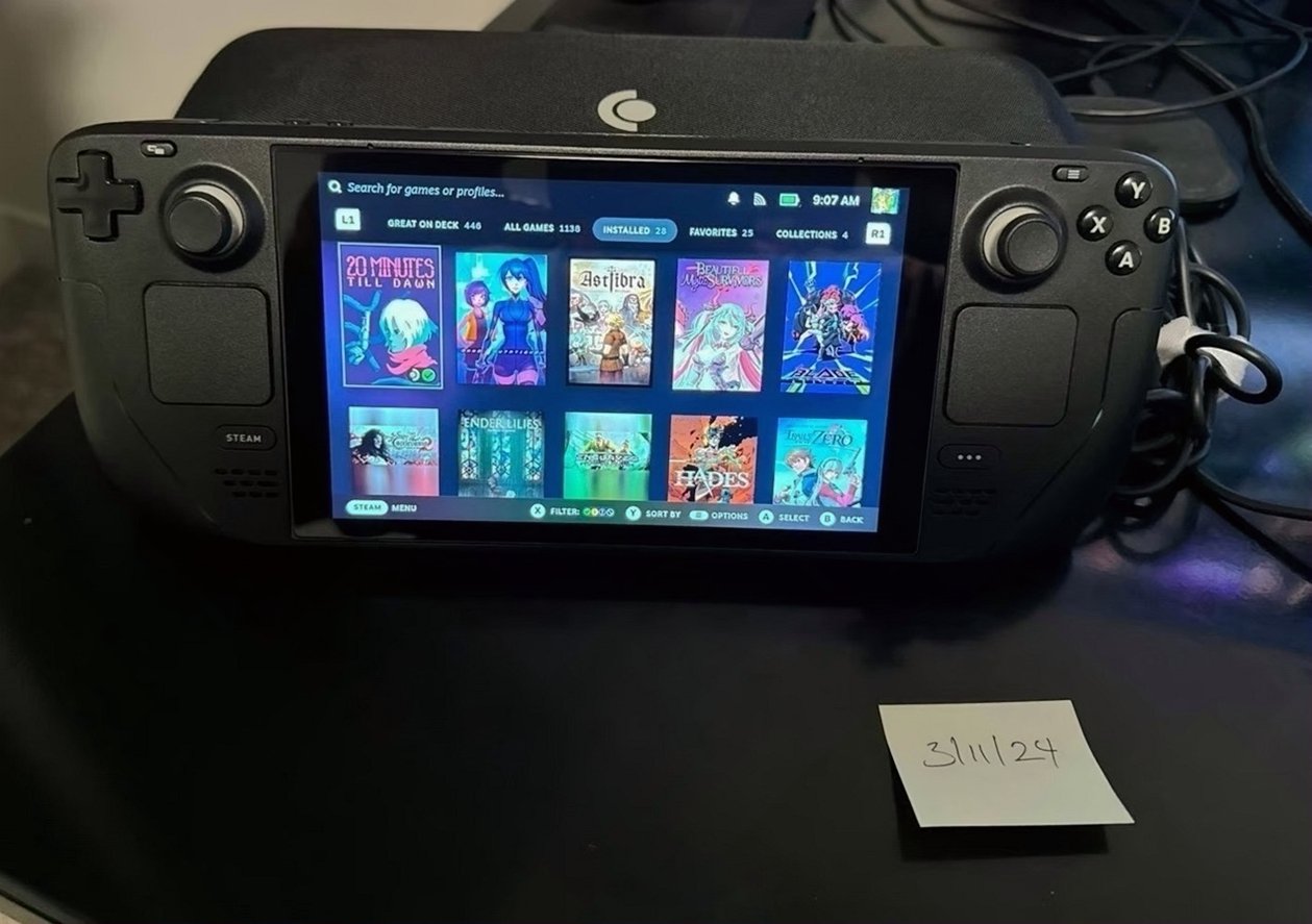Valve Steam Deck 1TB Black - Used image 2