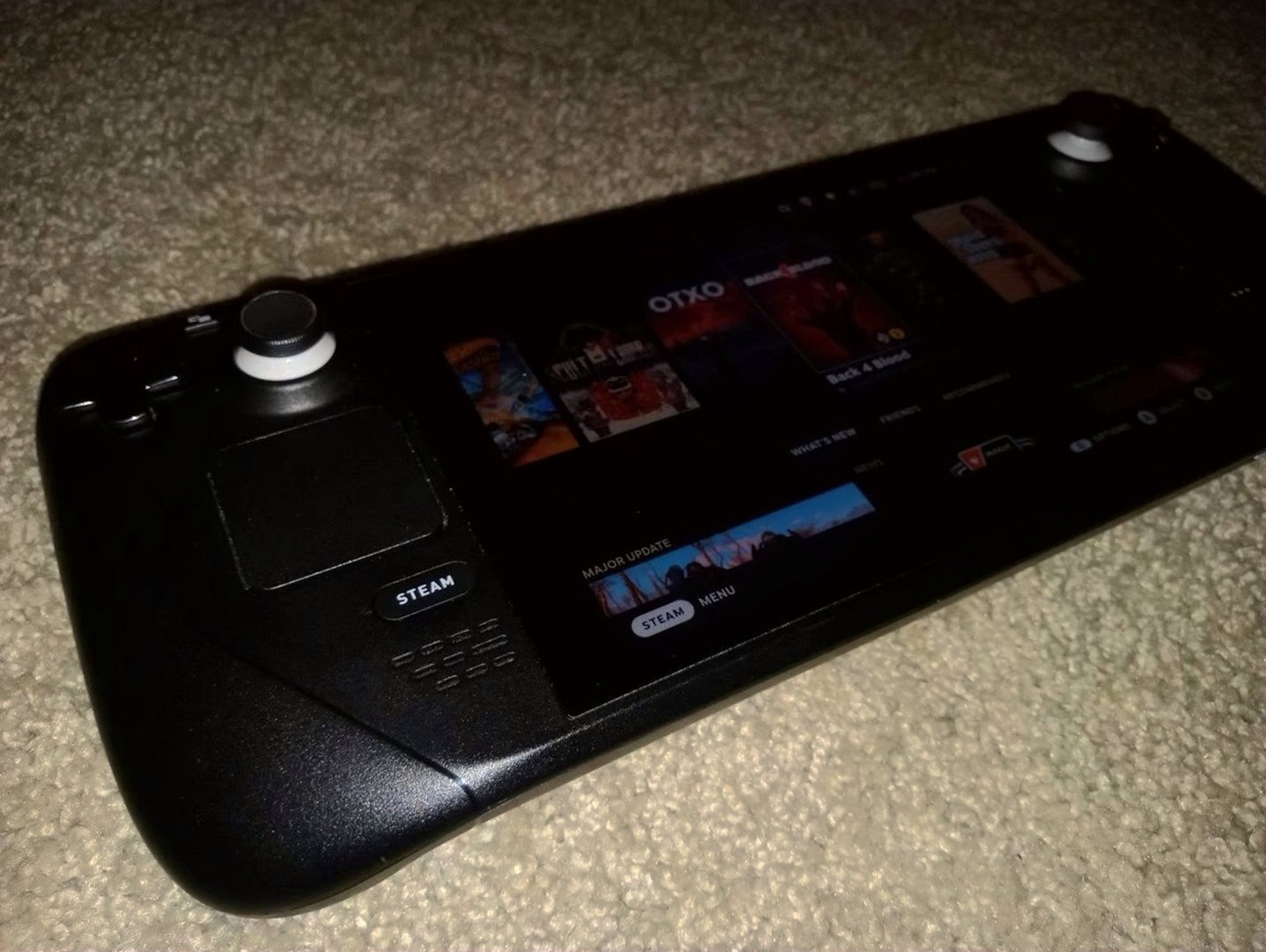 Valve Steam Deck 64GB with Dock 6T93 Used image 5