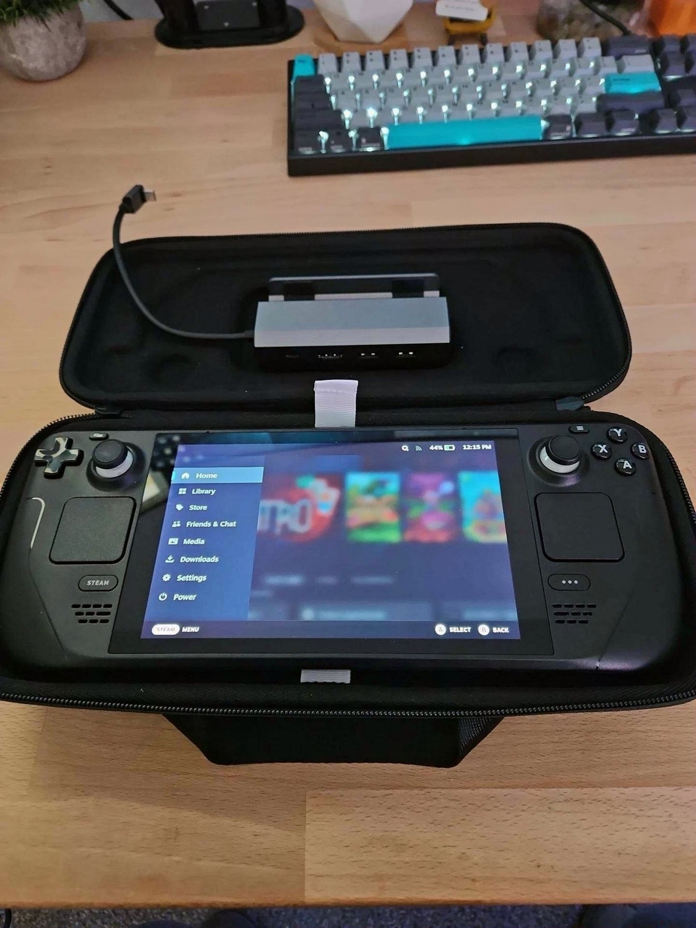 Valve Steam Deck 256GB Black Unlocked - Used image 4