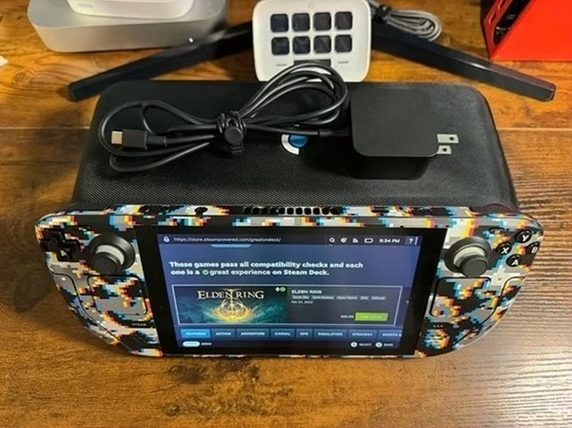 Valve Steam Deck 512GB LCD DBrand Skin Unlocked - Used image 2