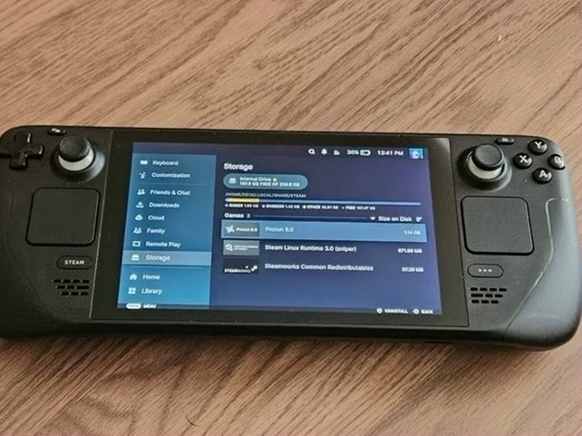 Valve Steam Deck 256GB LCD Unlocked - Used image 5