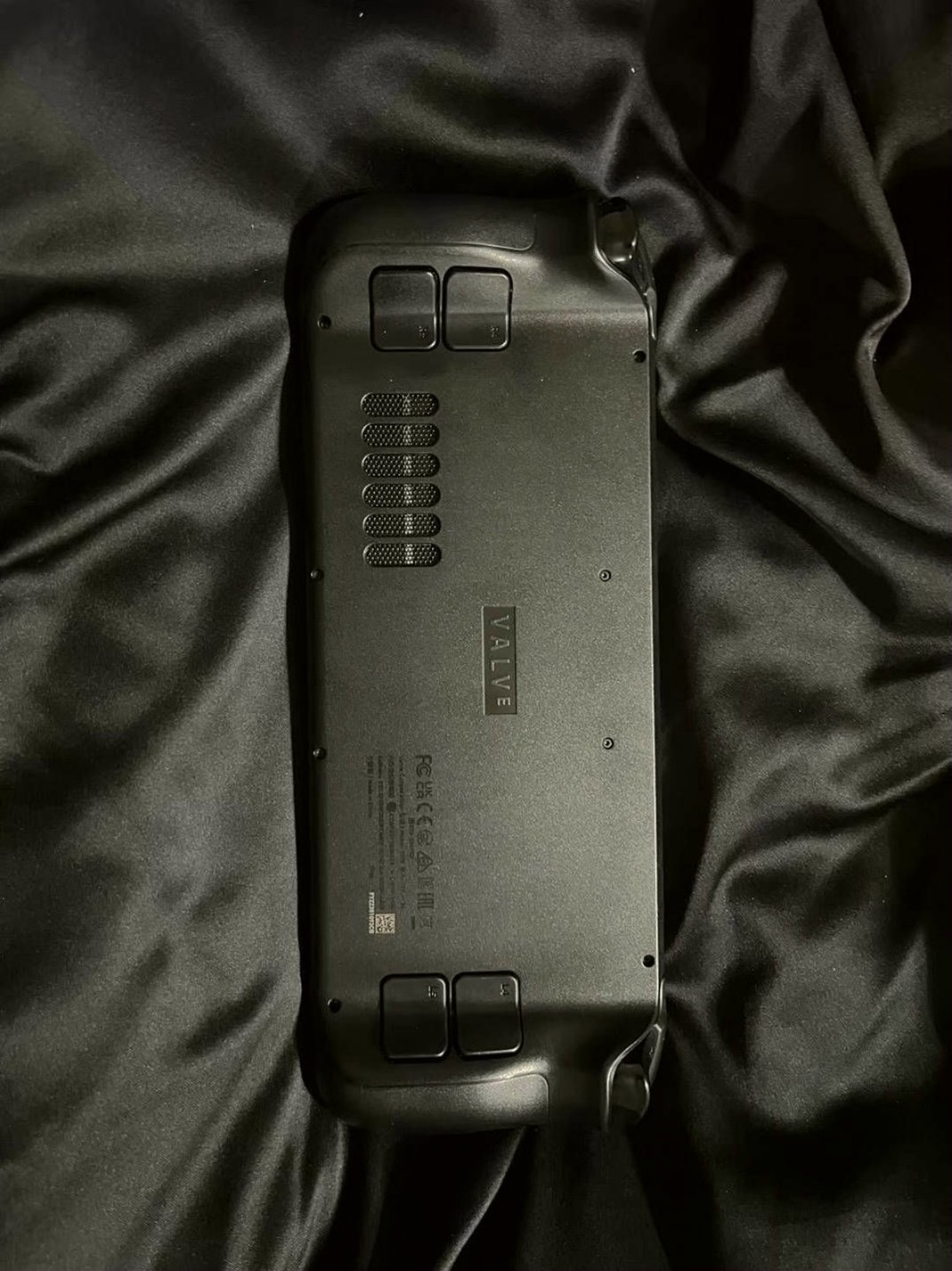 Valve Steam Deck 1TB OLED Unlocked - Used image 4