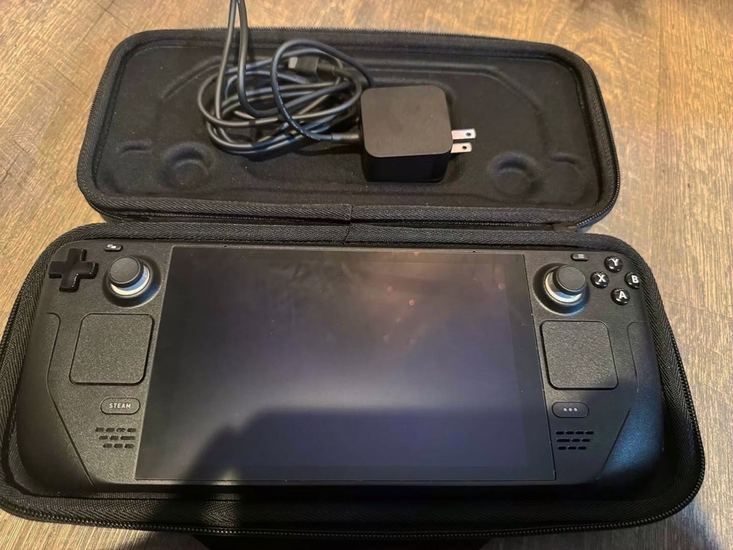 Valve Steam Deck 512GB LCD Unlocked - Used image 2