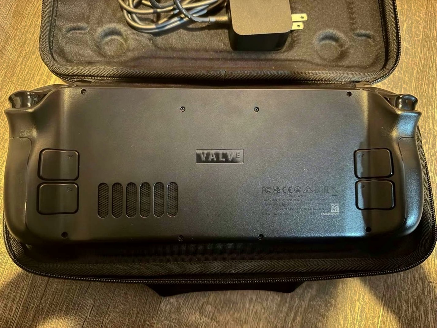 Valve Steam Deck 512GB LCD Unlocked - Used image 3