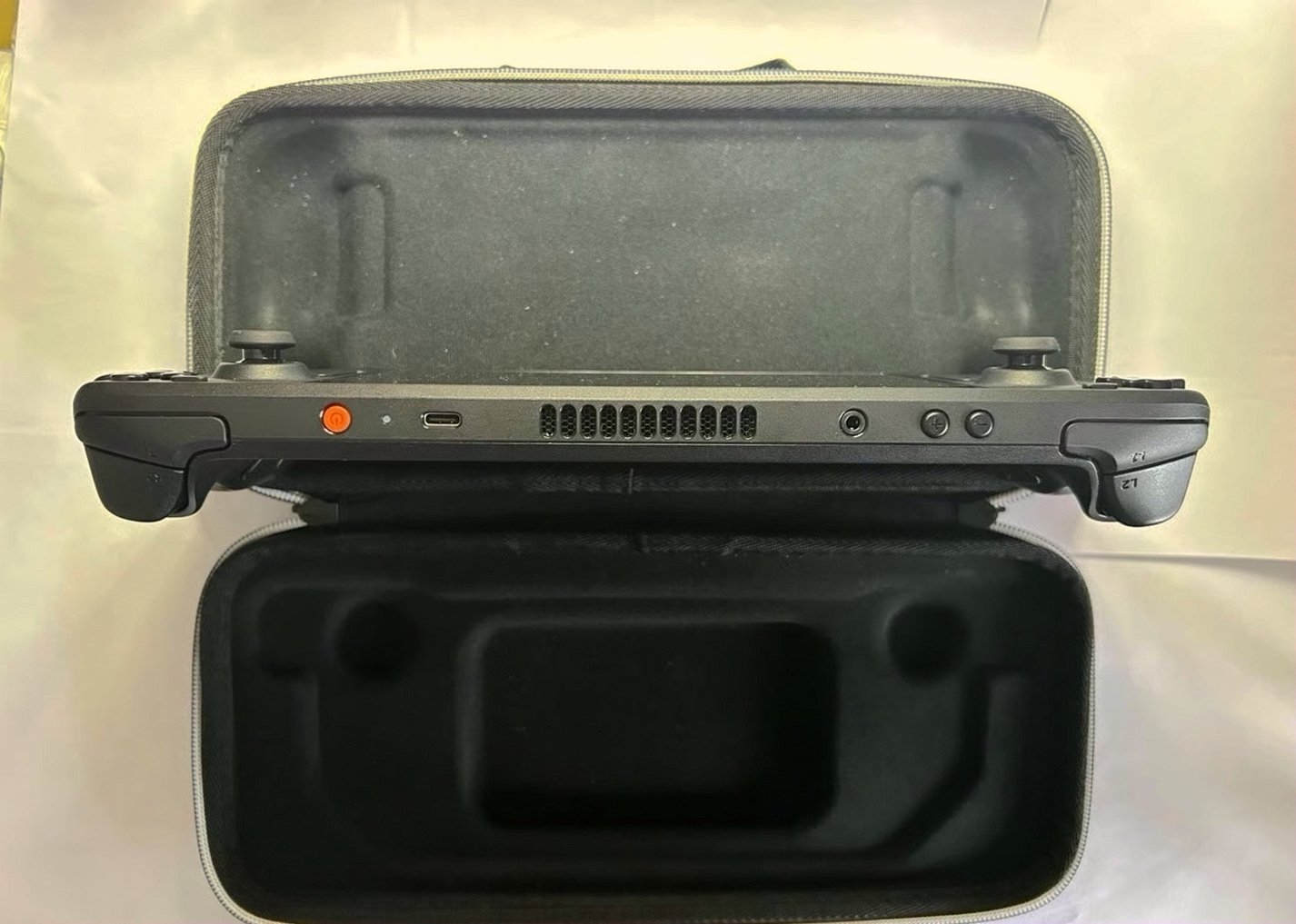 Valve Steam Deck 512GB OLED Unlocked - Used image 3