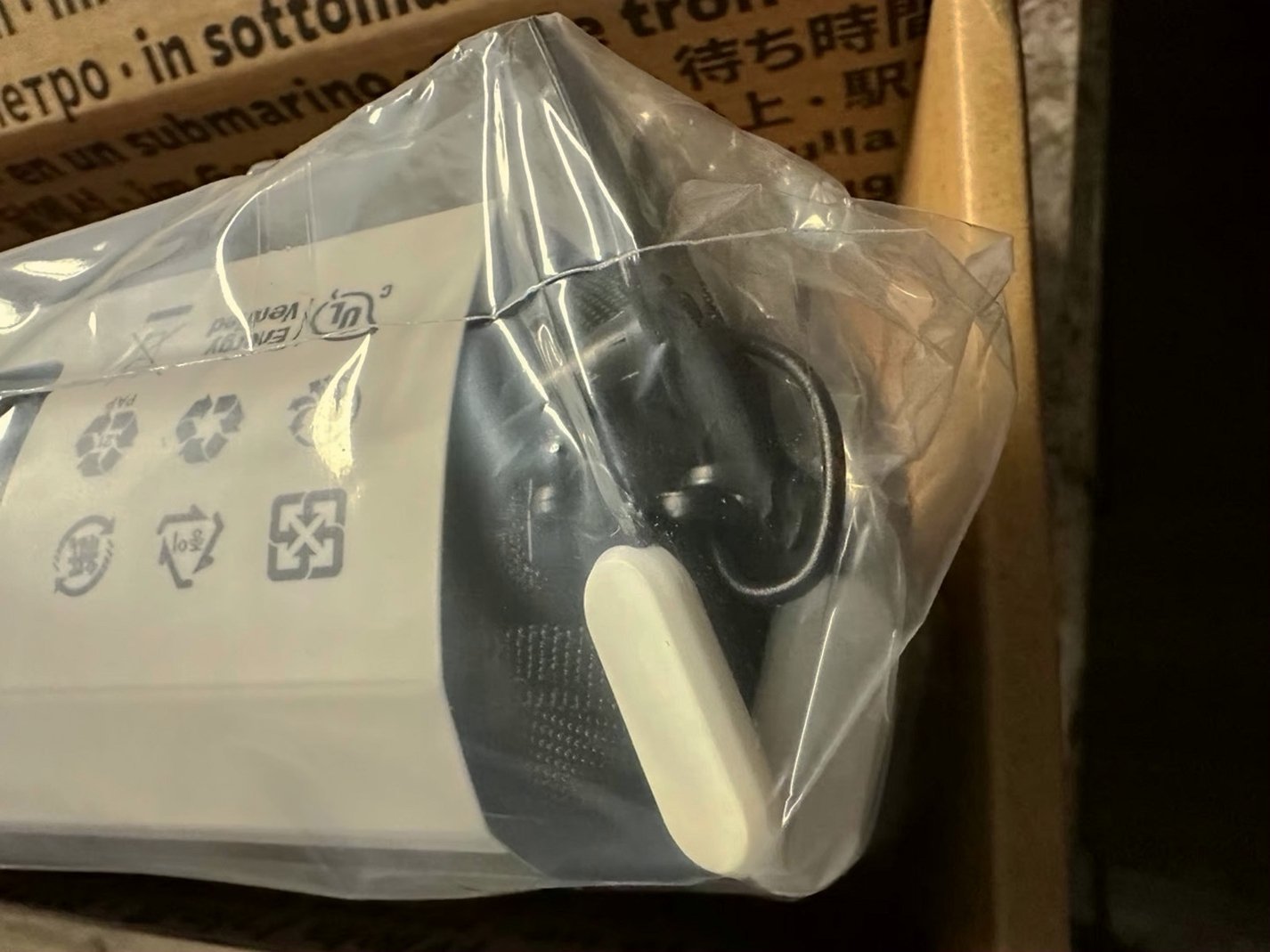 Valve Steam Deck OLED 1TB Black Unlocked - Used image 2