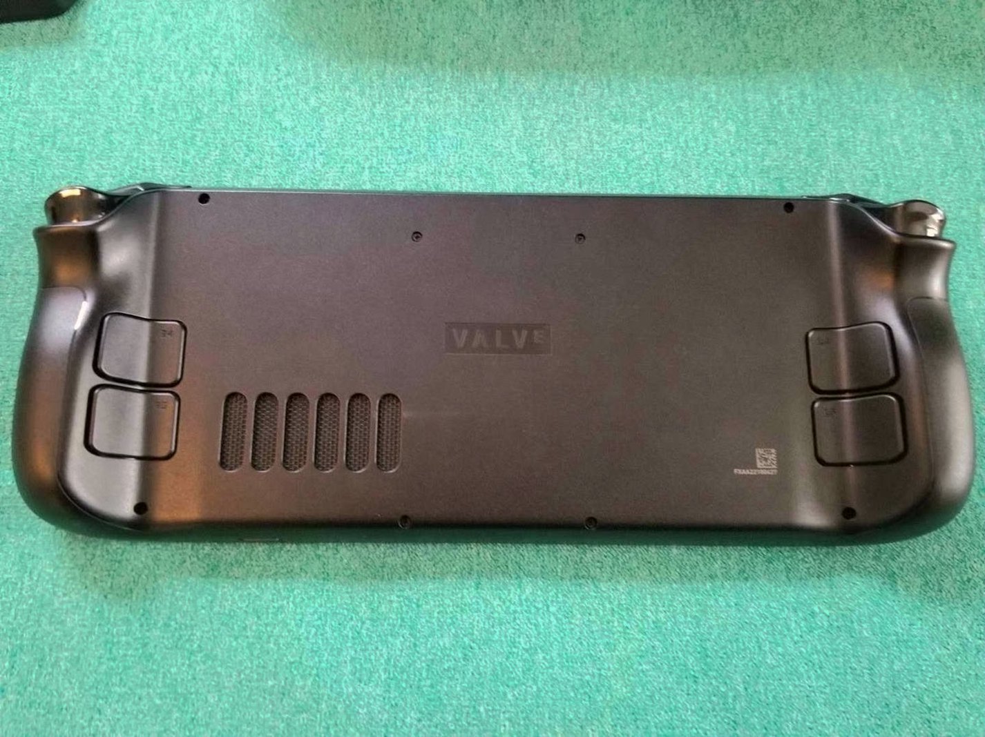 Steam Deck 64GB LCD 256GB SD Card Samsung - Used image 2