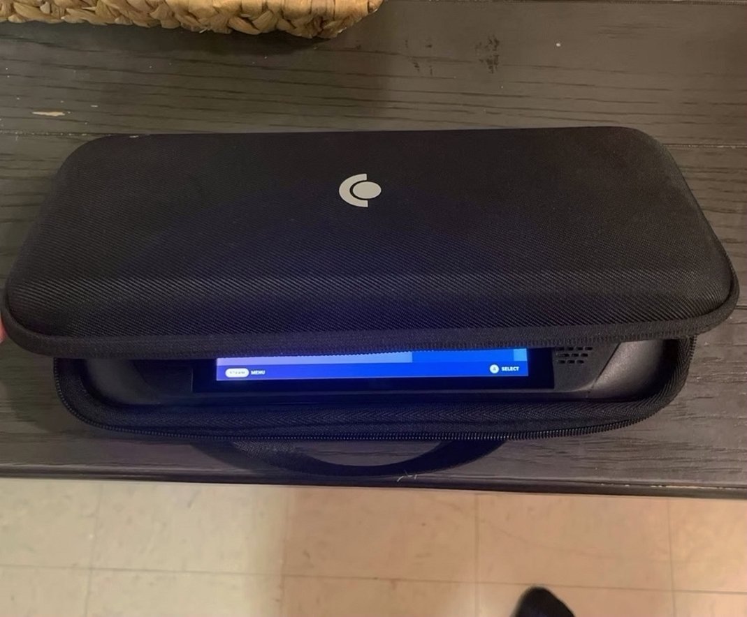 Valve Steam Deck 3M79 64GB Black Unlocked - Used image 3