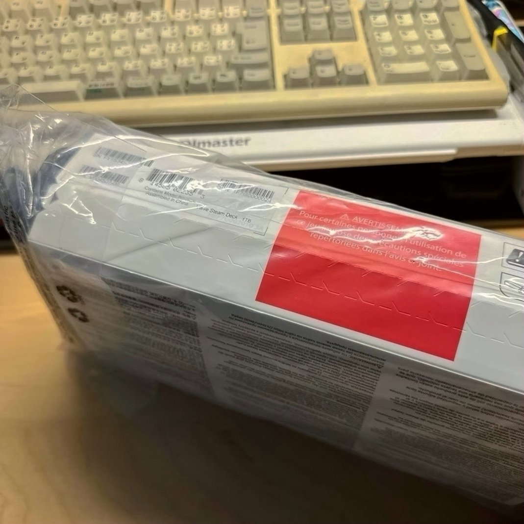 Valve Steam Deck OLED Limited Edition 1TB Unlocked - Used image 2
