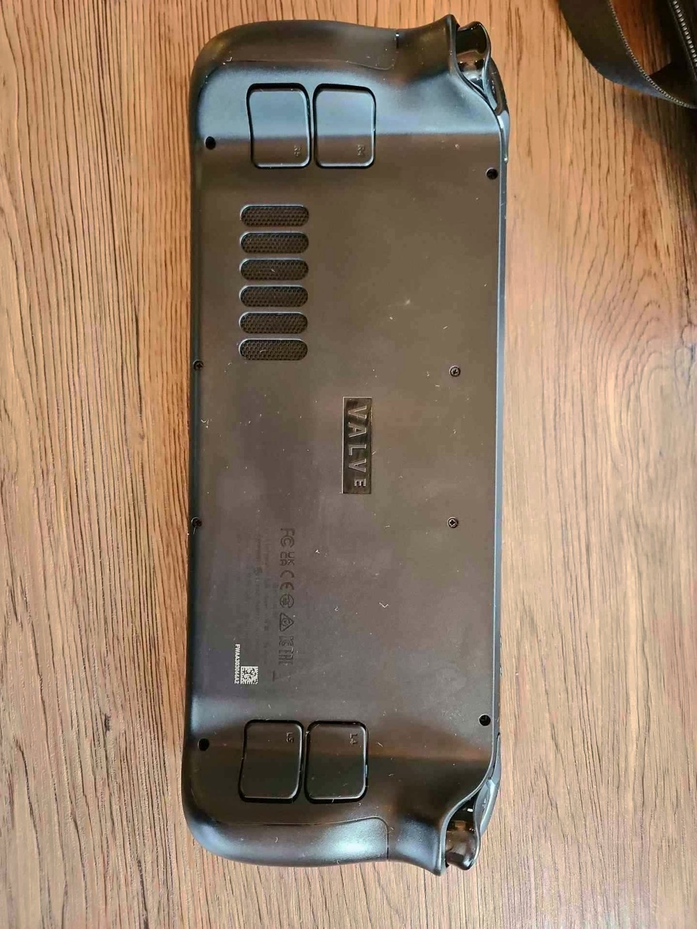 Steam Deck 256GB with JSAUX Dock and 8bitDo Controller - Used image 4
