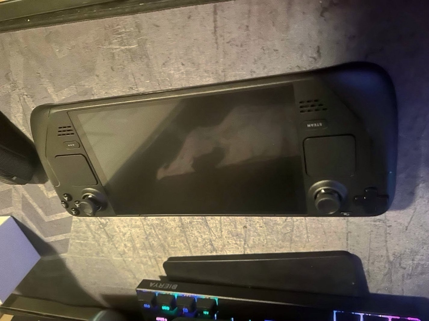 Valve Steam Deck 1TB OLED Unlocked - Used image 4